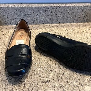 Life stride rubber soled shoes